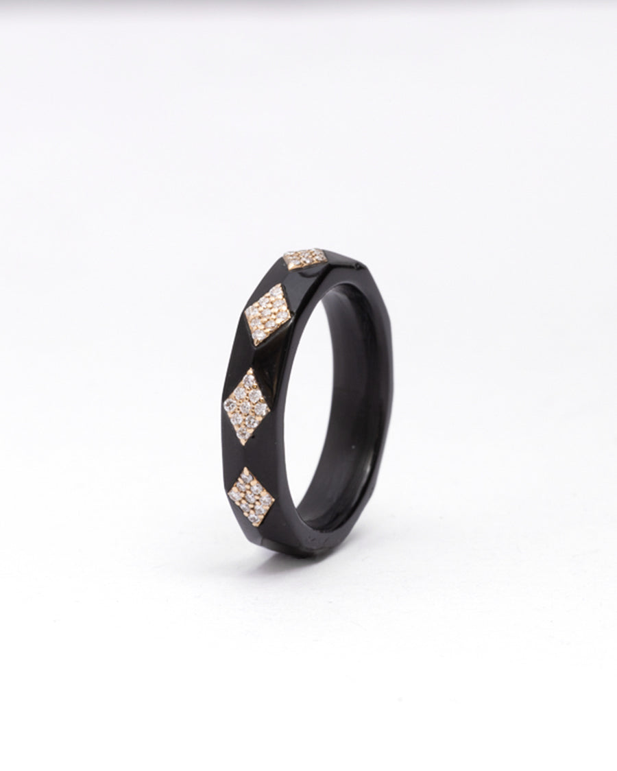 Black Ring18