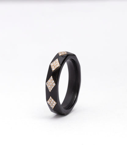 Black Ring18