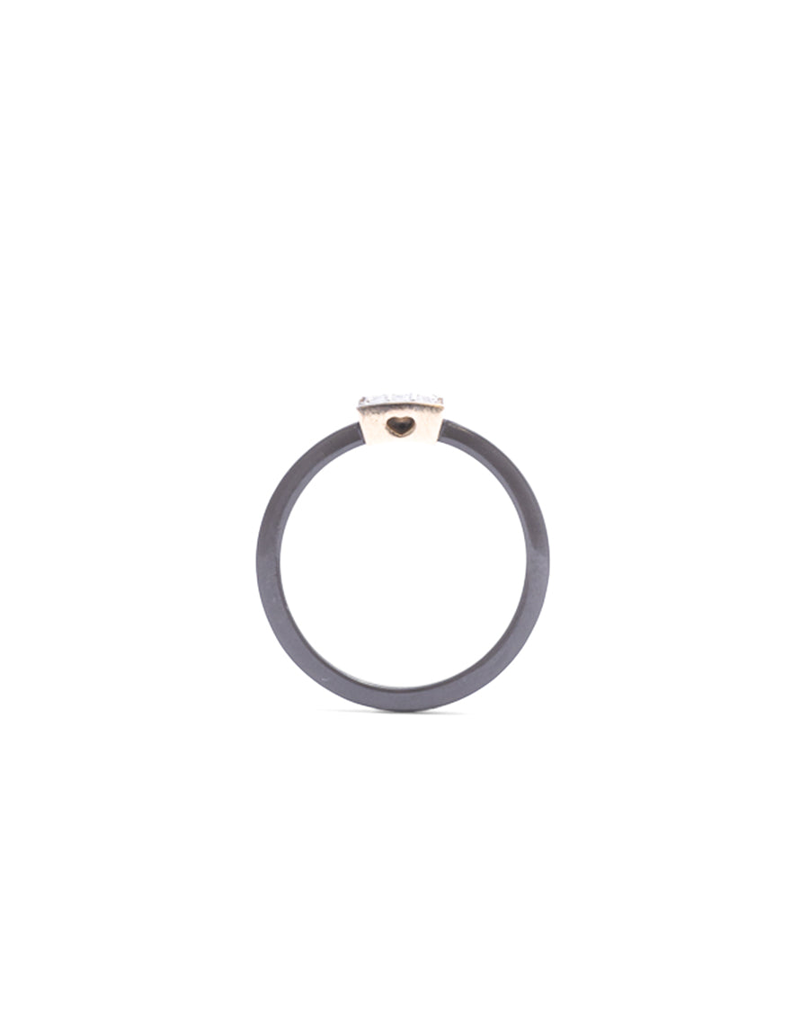 Black Ring32